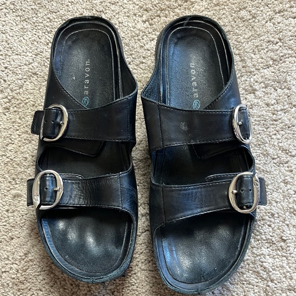 Aravon Sandals - Picture 1 of 6